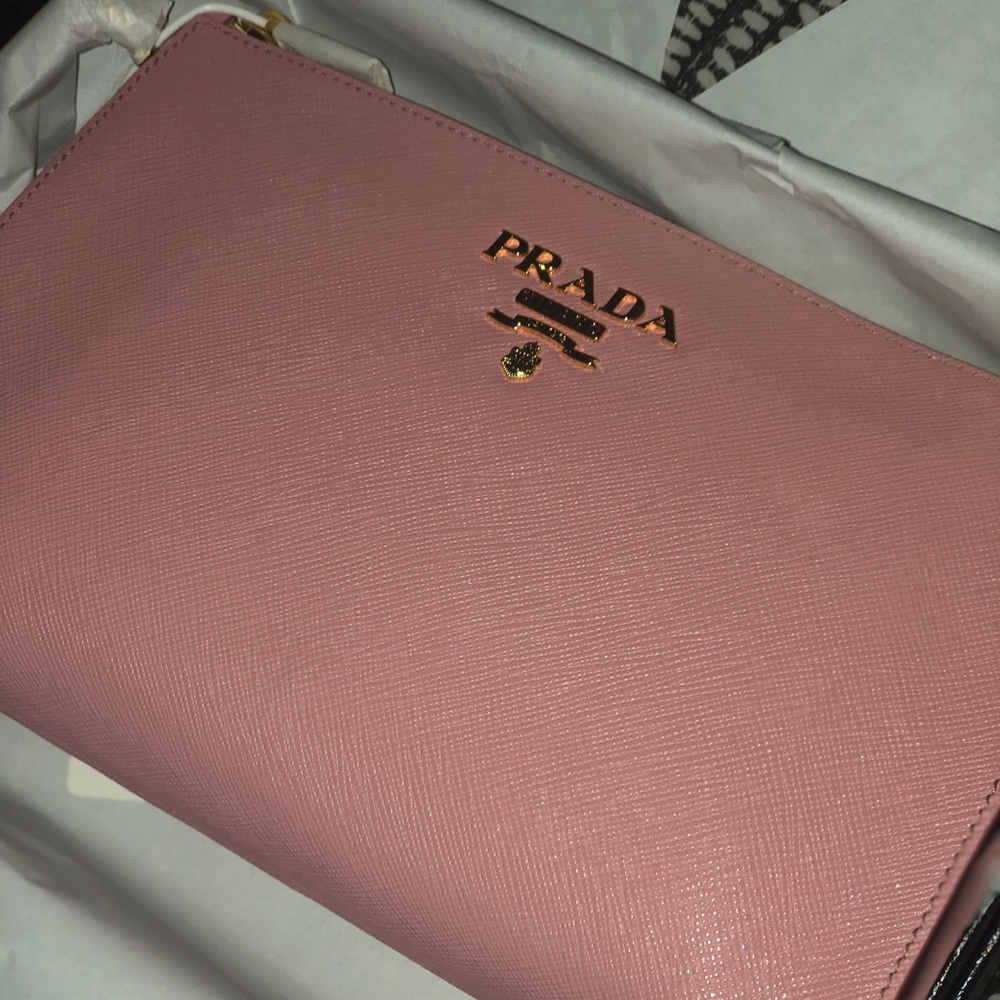Prada stefani mode logo clutch bag